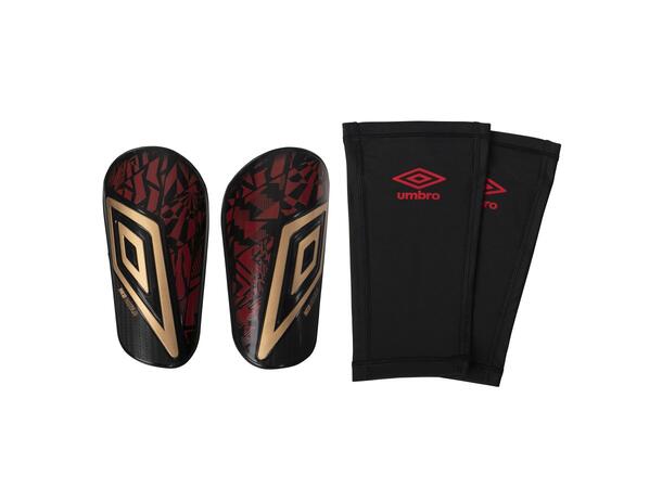 UMBRO Neo Shield Guard Sleeve Sort M Leggskinn med strømpe som har lomme 
