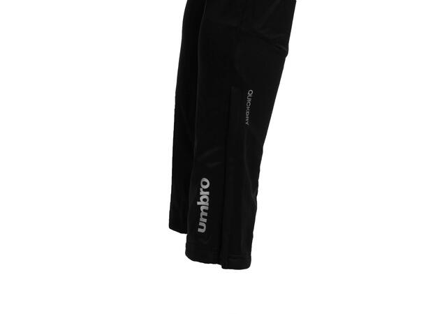 UMBRO Core Training Pant Sort L Teknisk treningsbukse 