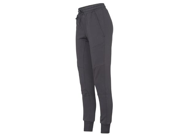 UMBRO Core Tech Pant W 19 Sort 40 Treningsbukse poly-tech 