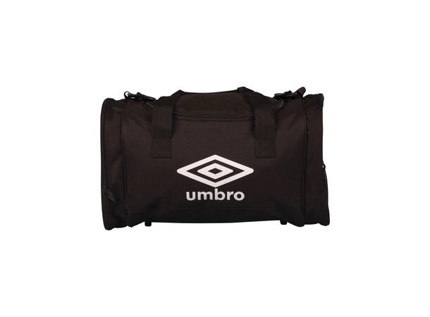 UMBRO Core Bag Sort 30L Liten og praktisk spillerbag